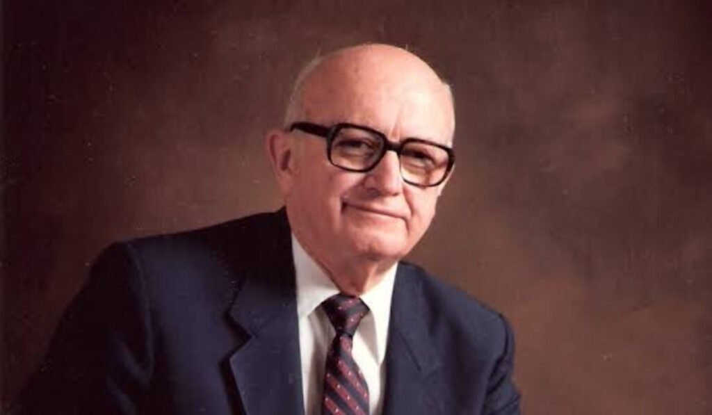 William MacDonald