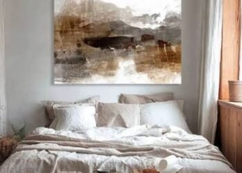 Choose Wall Art for Your Bedroom