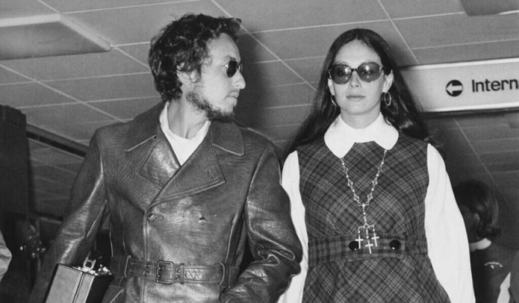 Anna Dylan